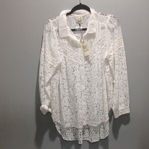 Chic White Lace Blouse